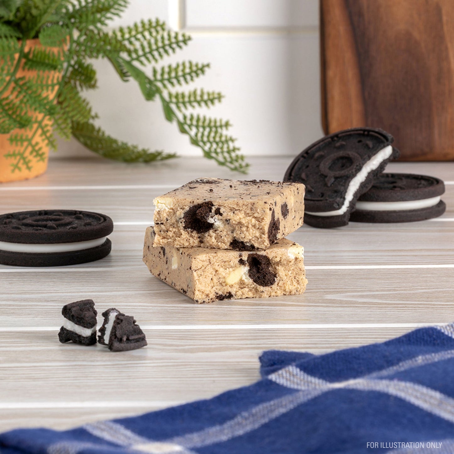 cookies-and-cream-protein-bars-i2 15807_QN_USA_ProteinBar_CAC_InterimAssetUpdate_Digital_Tabletop1.jpg